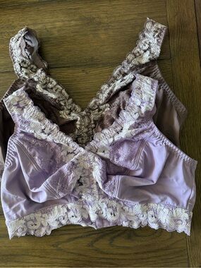 Breezies NWOT XL Lace Comfort Bras Pair Taupe & Lavender. Wireless